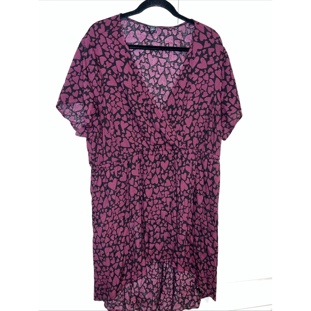 Torrid Blouse Sz 3X Short Sleeve High Low Faux Wrap Flowy Heart Print Romantic
